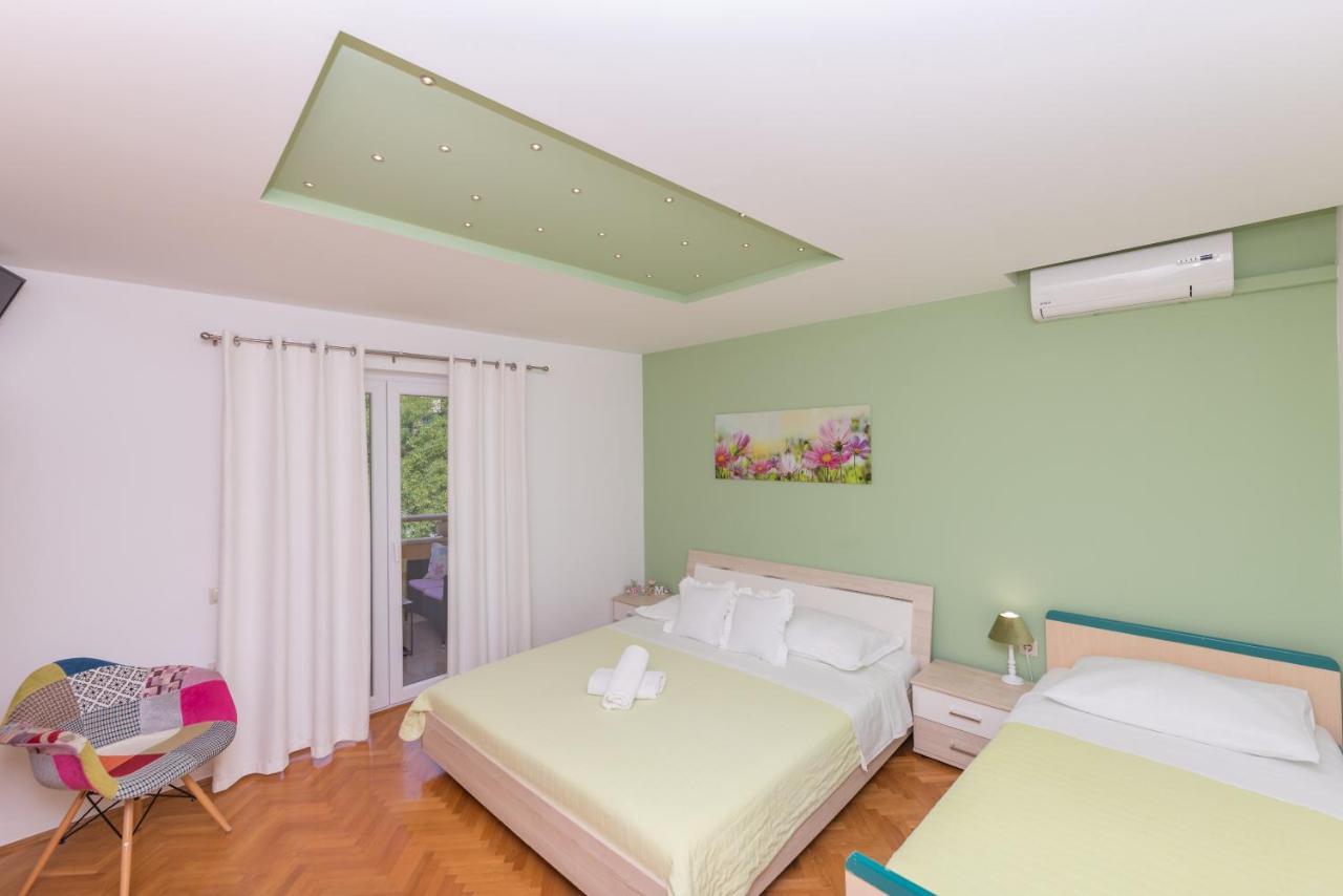 Apartments Villa Vujcic Makarska Ngoại thất bức ảnh