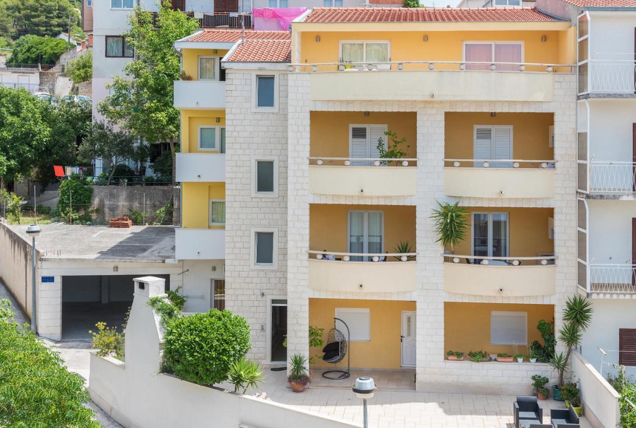 Apartments Villa Vujcic Makarska Ngoại thất bức ảnh
