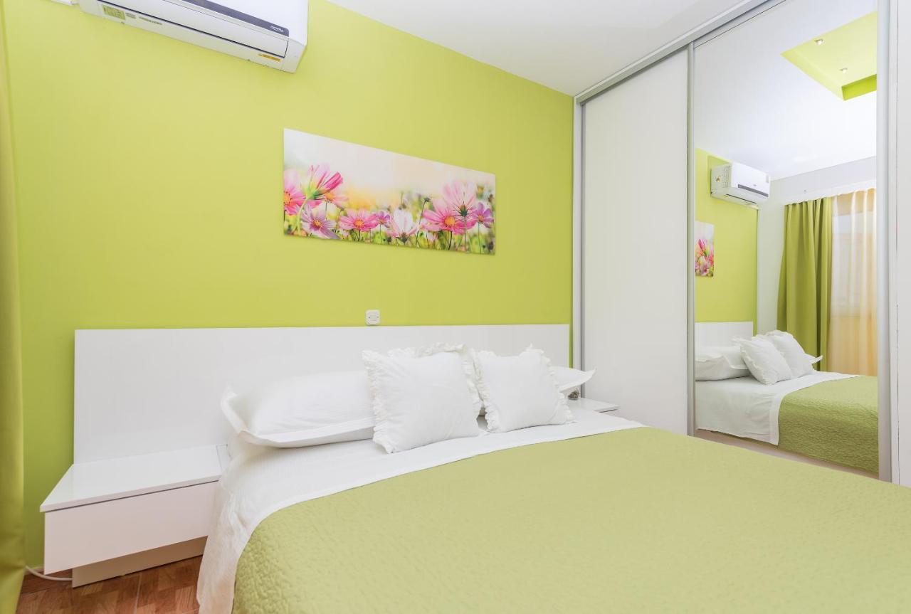 Apartments Villa Vujcic Makarska Ngoại thất bức ảnh