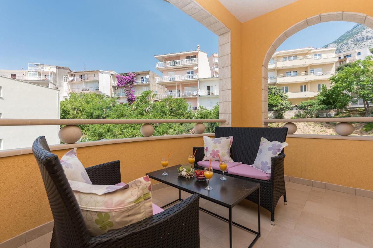 Apartments Villa Vujcic Makarska Ngoại thất bức ảnh